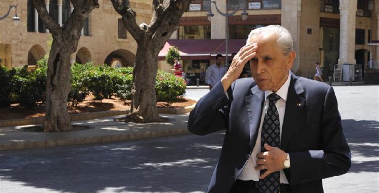 مَن كان يتخيّل أنّ عبد اللطيف، النائب، قد «أخذ زوجته خطيفة». شخصيّته لا تشي بذلك؟