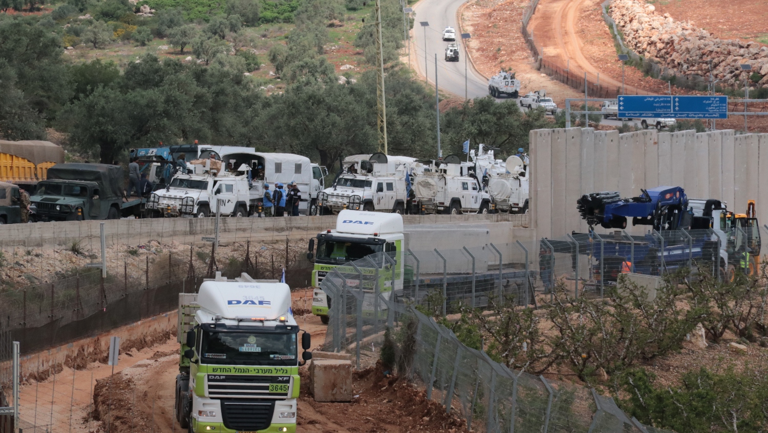 مراقبة من الجيش واليونيفيل لاشغال بناء الجدا