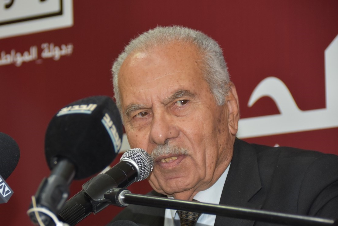 الأستاذ فايز أبوعباس