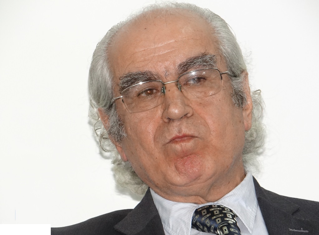 الكاتب أسعد غصن: شو تغيّر فينا غير شيبة الشعرات؟