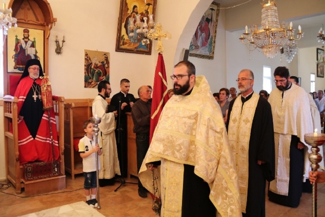 المطران كفوري يترأس قداس عيد مار الياس في قرية البويضة