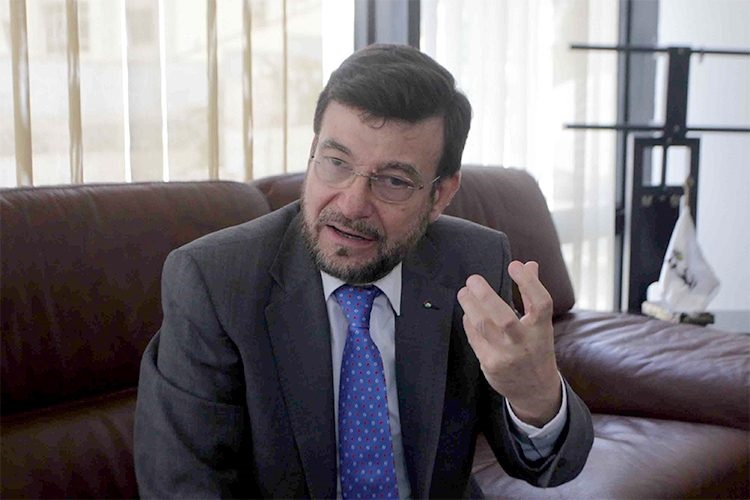 الدبلوماسي الفلسطيني الدكتور لؤي عيسى
