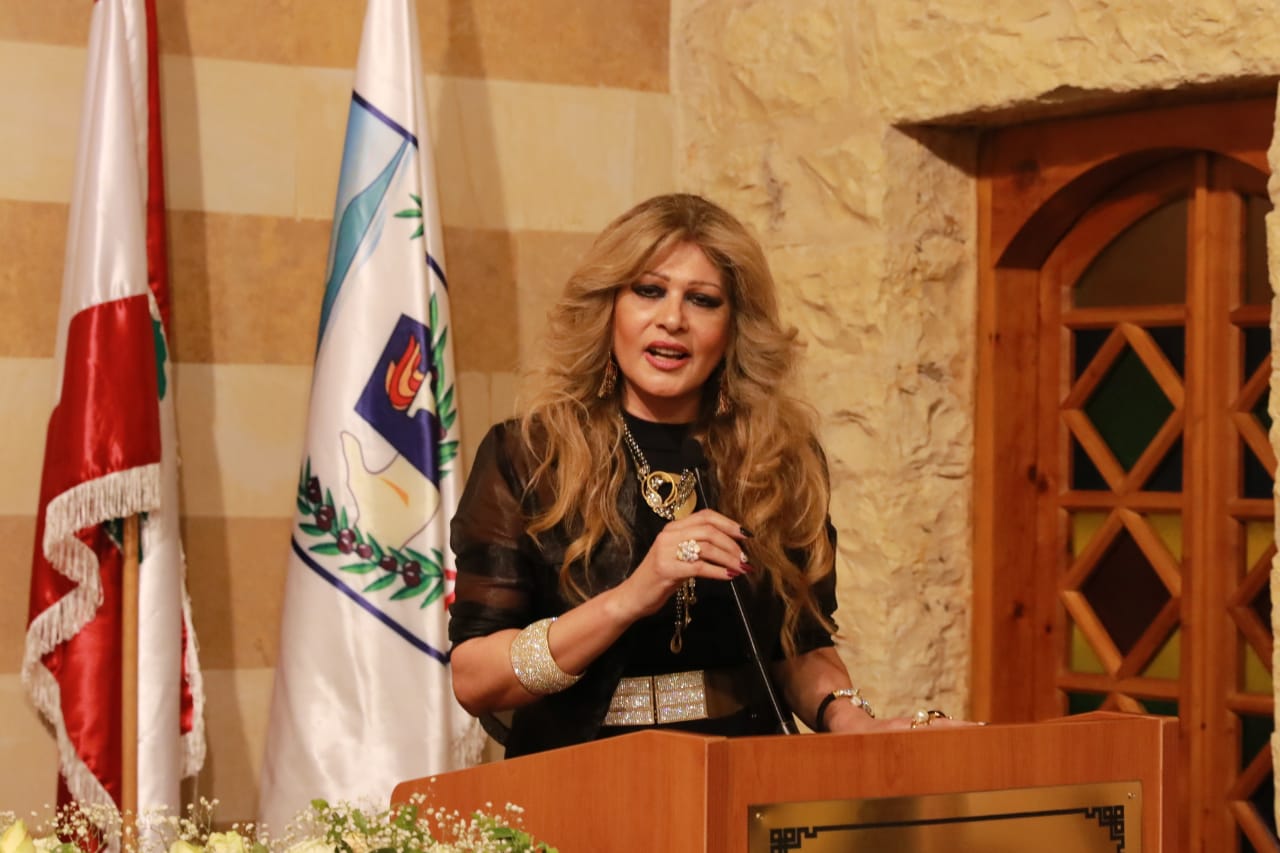 الفنانة غادة محمد