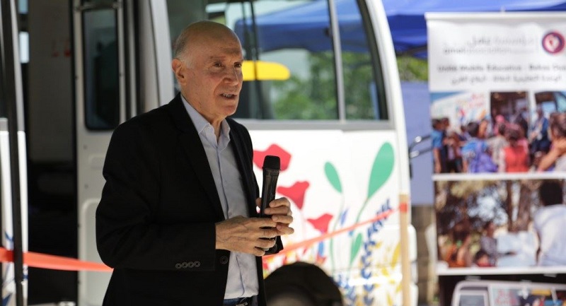 الدكتور كامل مهنّا