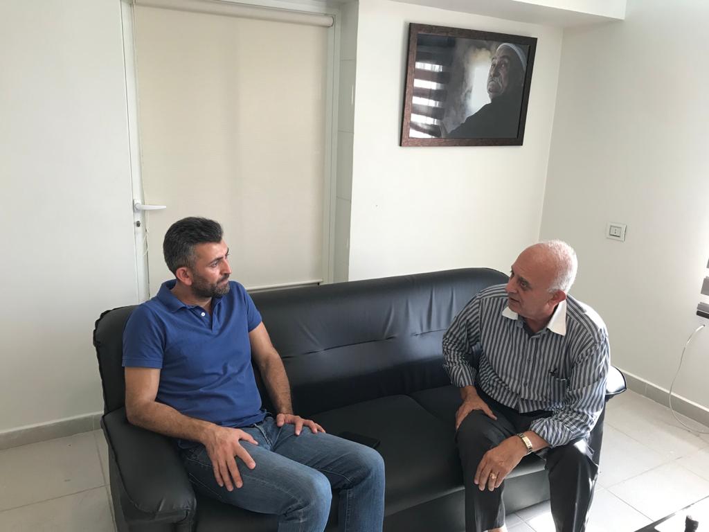 الإعلامي فؤاد رمضان وصاحب معصرة العنب بهاء القضماني