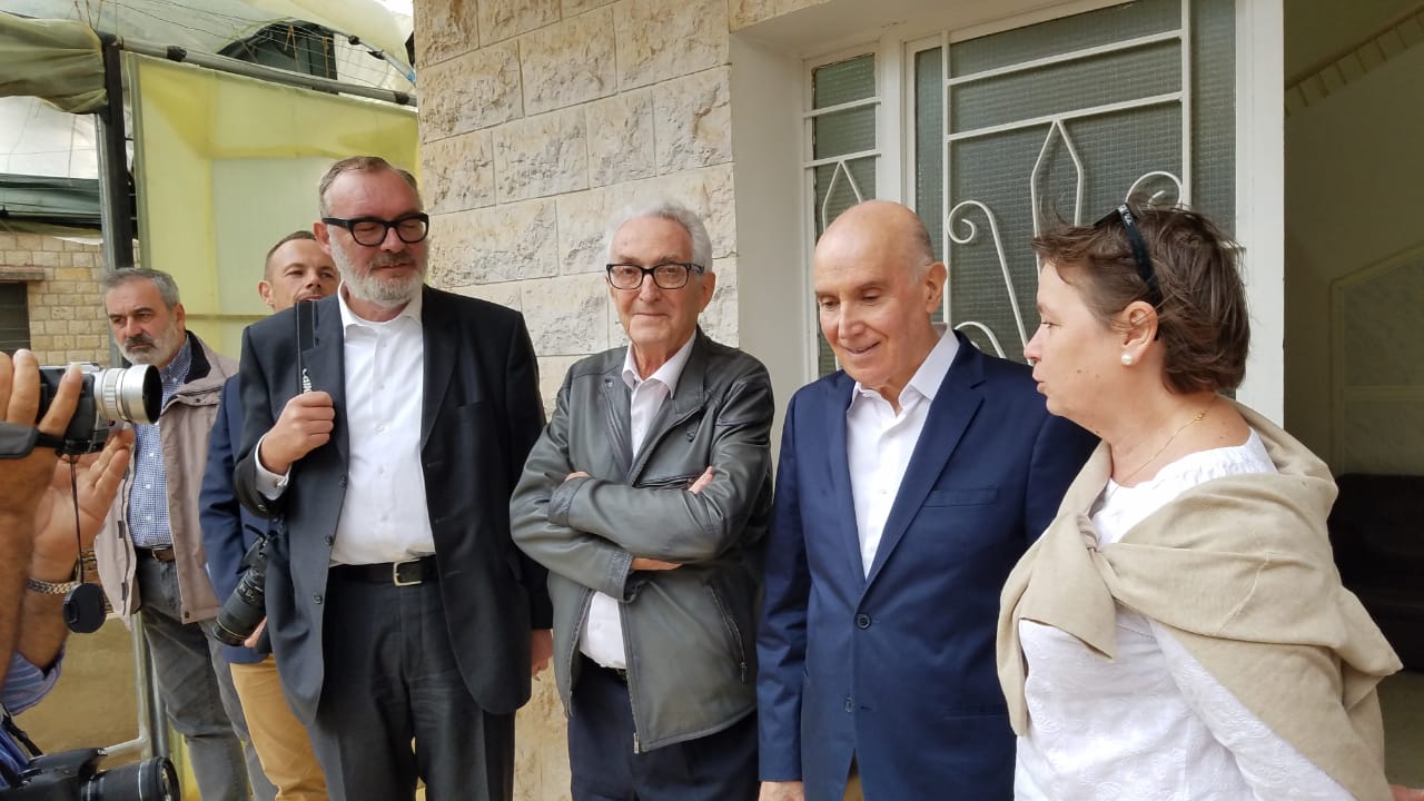 الدكتور  كامل مهنا والبروفسور جورج قرم مع نائبة رئيس الحكومة البلجيكية الوزيرة ألدا غريولي  والسفير البلجيكي في لبنان هيبرت كورمان  