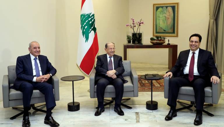 من يحكم لبنان؟