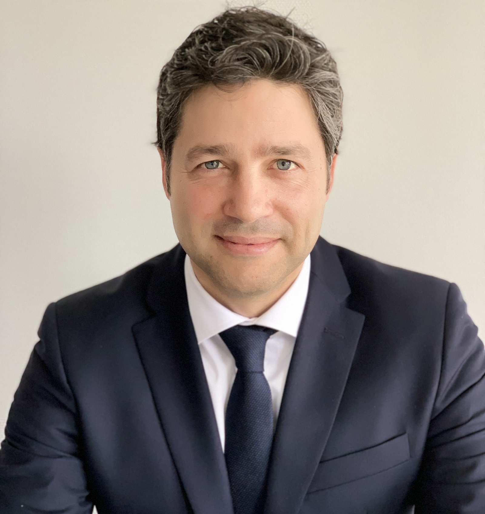 المهندس فادي أبو غنطوس