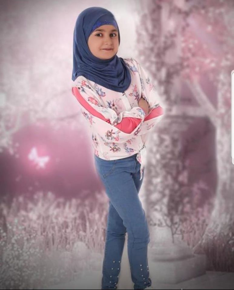 ولدت سارة حسان حرب منذ 12 عاما (من بلدة جبشيت الجنوبية) ، ومع ولادتها ظهرت مشكلة في شرايين قلبها