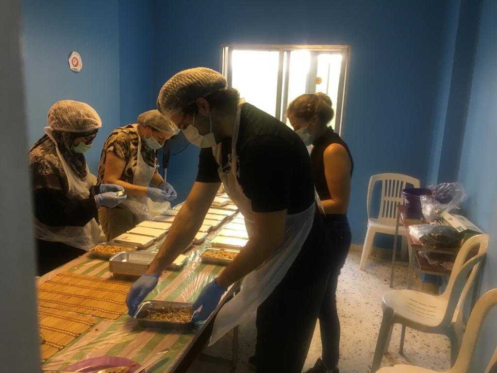 المطبخ التضامني الإسبوعي في مركز بشار مهنا ومسلم عقيل التنموي