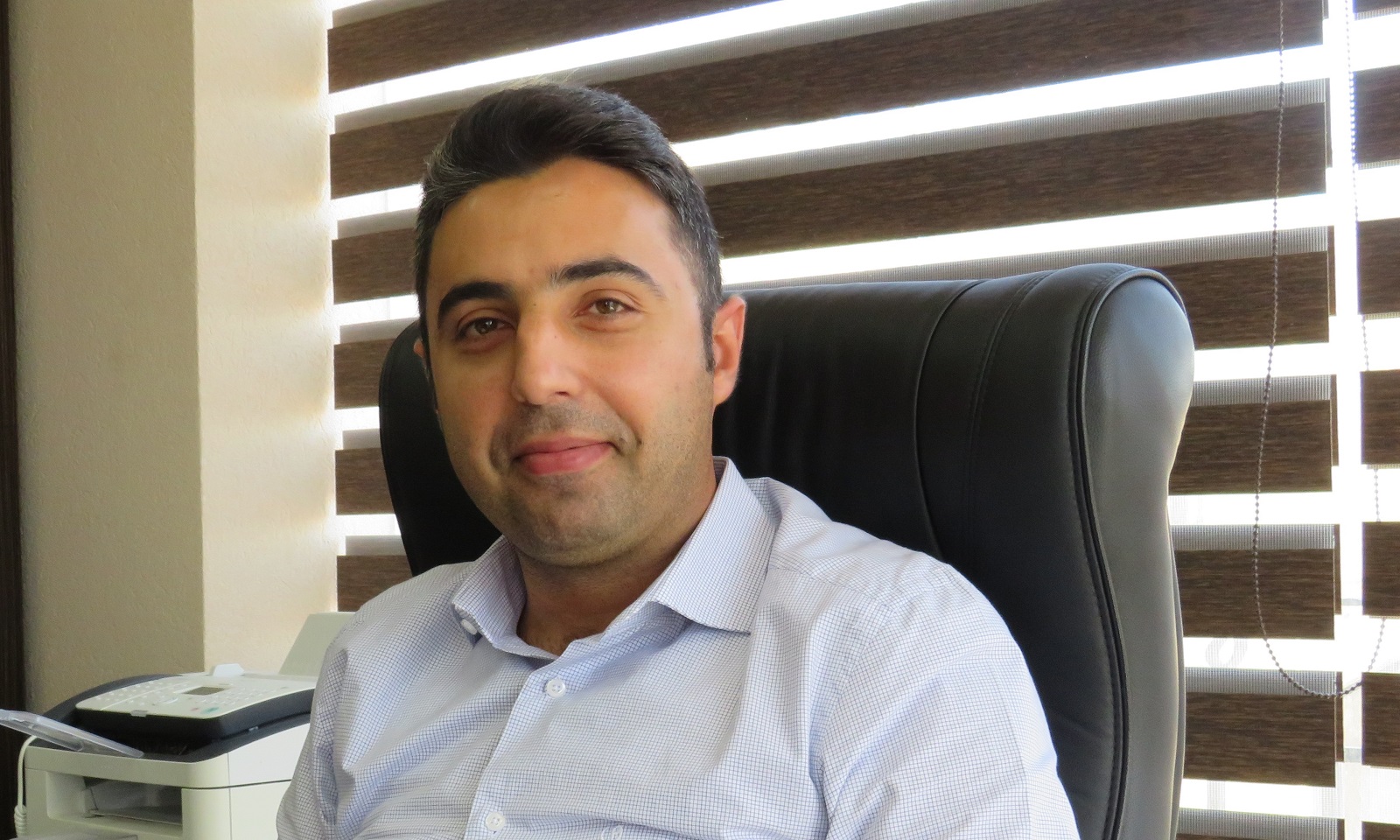 أمين السجل العقاري في مرجعيون الأستاذ يوسف شكر، كامل الروعة والأخلاق والذكاء، باب مكتبه مفتوح على الدوام أمام الجميع