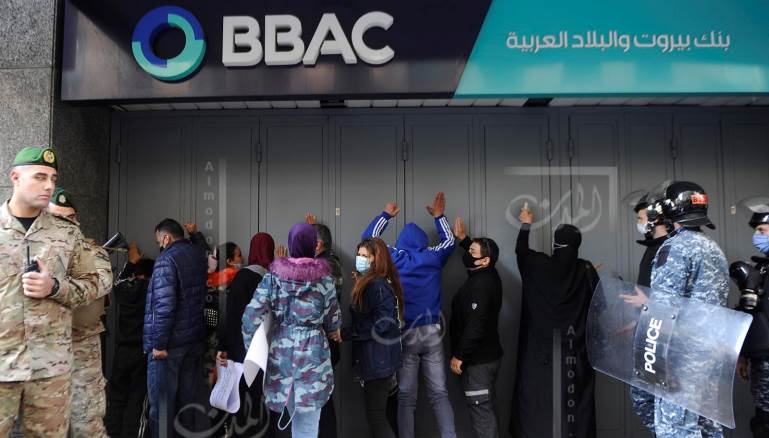 تمارس المصارف أبشع أنواع التحايل على المودعين (مصطفى جمال الدين)