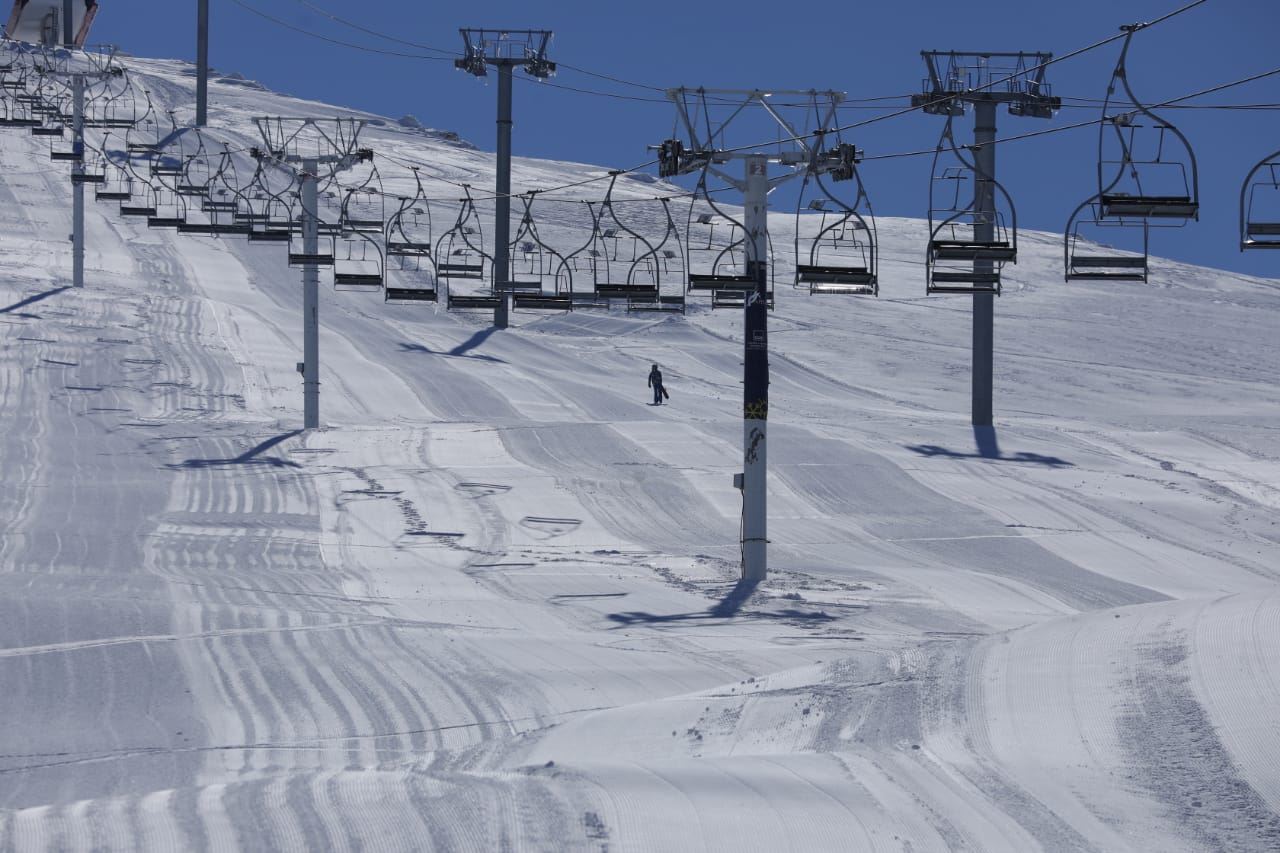 من أحد مراكز التزلج في كفردبيان (تصوير مارك فياض)
