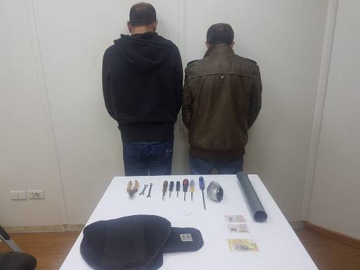 لصّان وأدواتهما