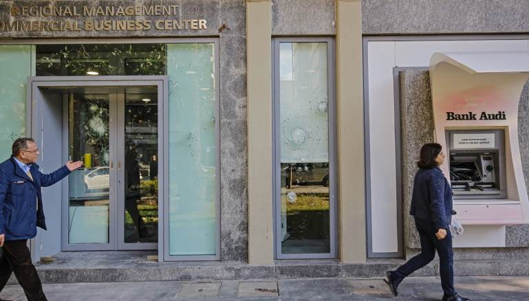 المصارف اللبنانية متورطة في ما آلت إليه الأحوال في البلاد