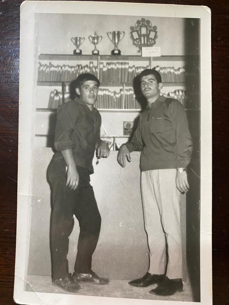 في المكتبة العامة