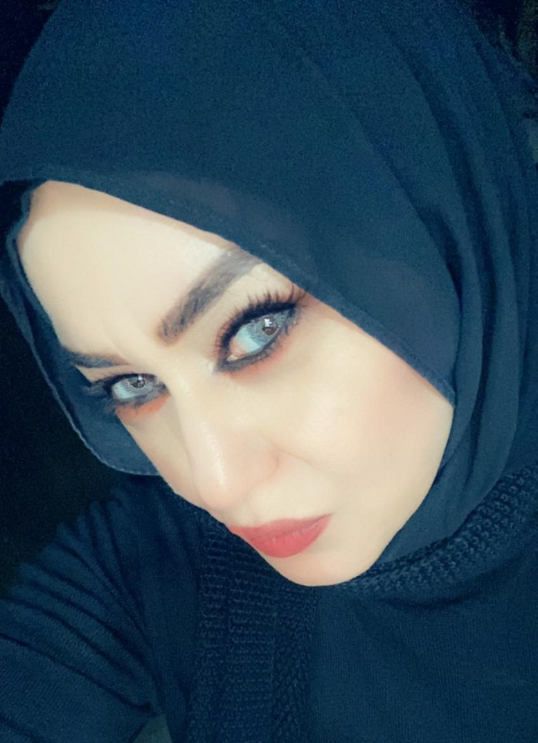 إبنة الخيام، الكاتبة والشاعرة، هدى صادق