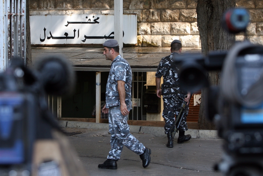 يكون لقاضٍ يتبوّأ أعلى المناصب القضائية ابن أو شقيق يعمل محامياً وتُغدق الوكالات عليه من كل حدبٍ وصوب (مروان طحطح)