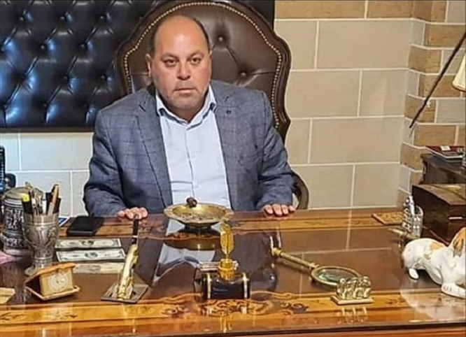 الكاتب نضال عيسى