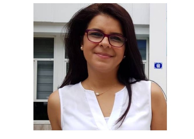 الكاتبة والمحللة الإقتصادية عزة الحاج حسن