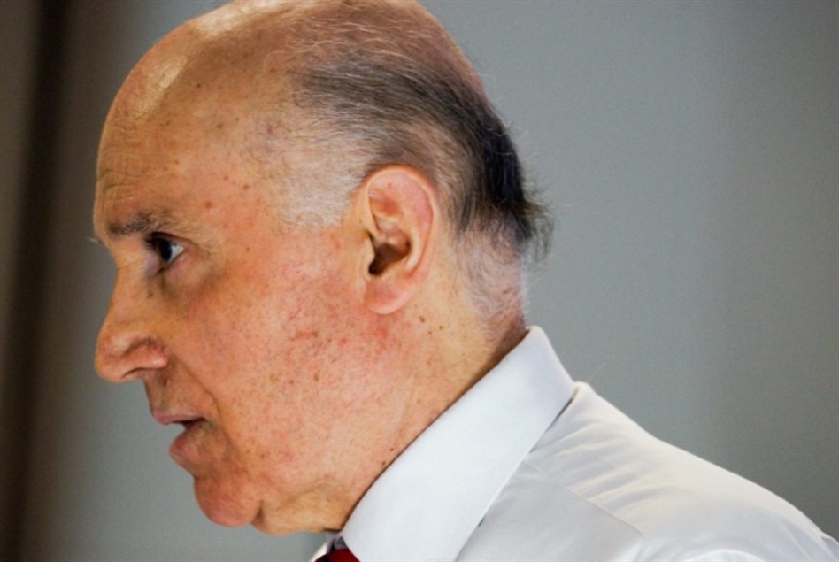 الدكتور كامل مهنا