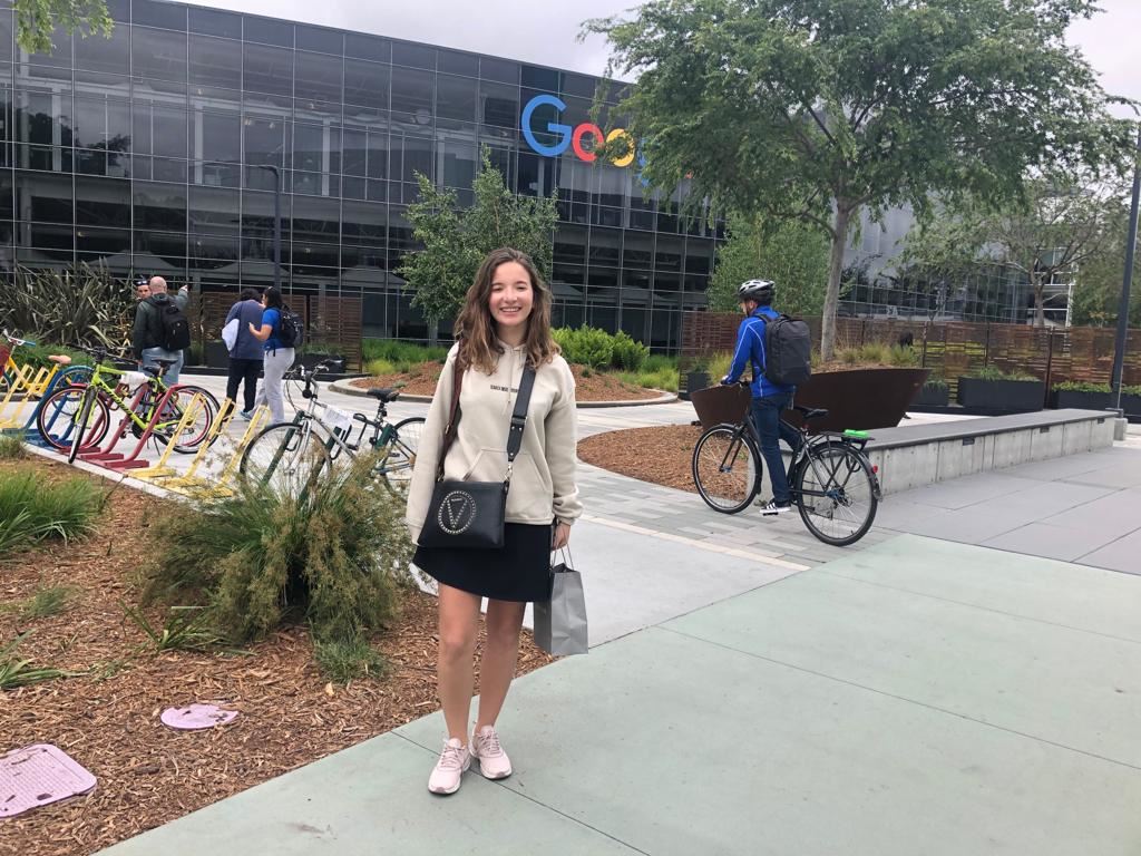 مريم خالد دبوسي