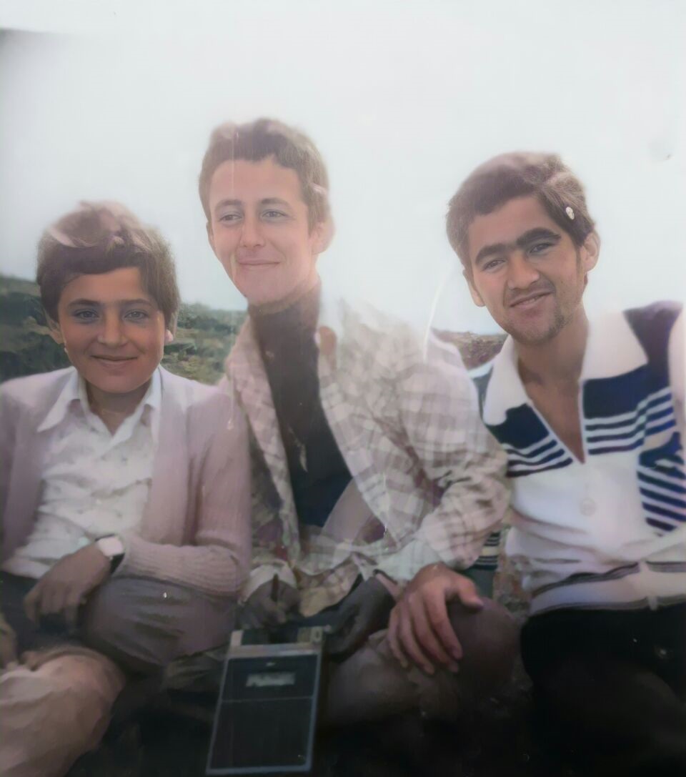 من اليمين إلى اليسار: الشهيد علي فايز ابو عباس، عدنان سمور وعلي احمد علي اسعد عبدالله