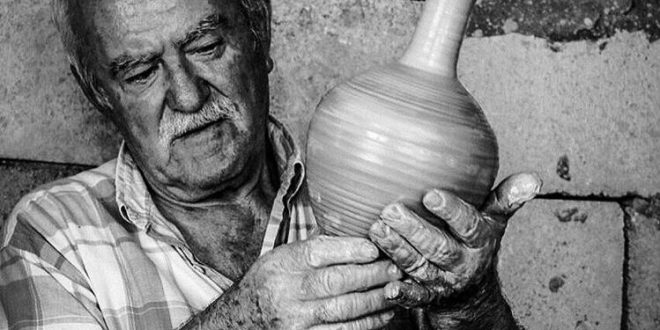 المعلم اديب الغريب