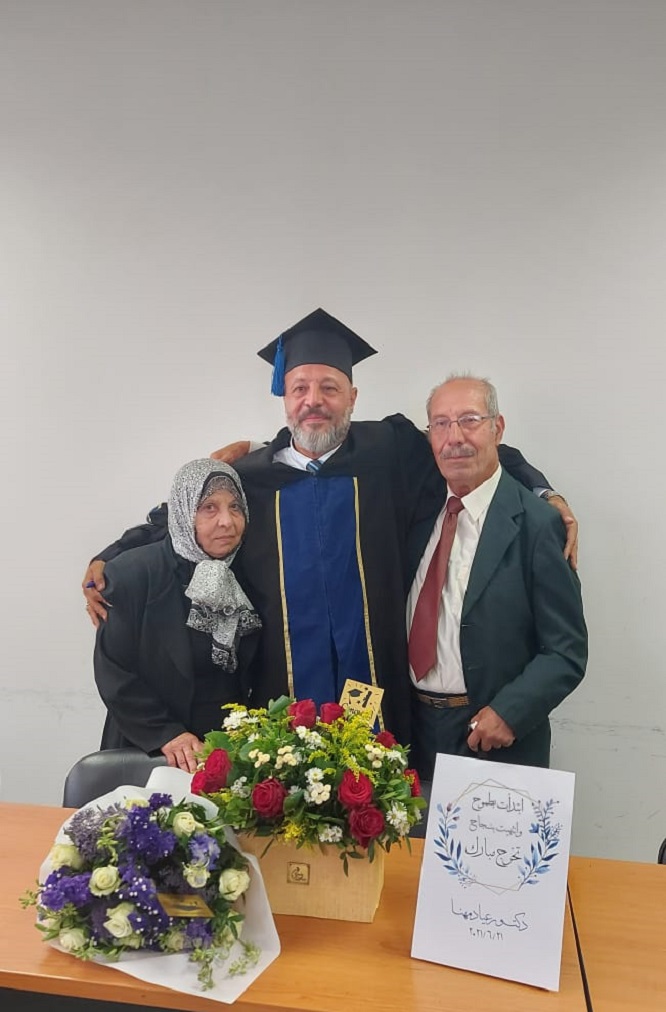 ألف ألف مبروك للحاج أبو عيّاد وللغالية أم عيّاد وللدكتور الحبيب عيّاد مهنا