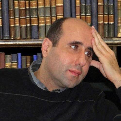 الكاتب المحامي باسل عبدالله