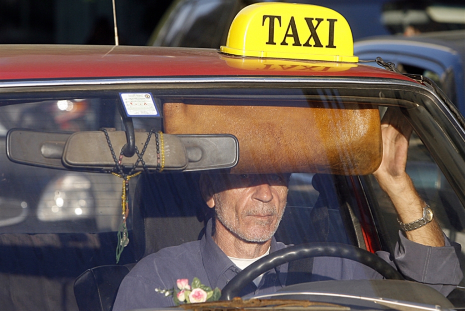 طليس: تسعيرة «السرفيس» إلى 25 ألف ليرة فور رفع الدعم