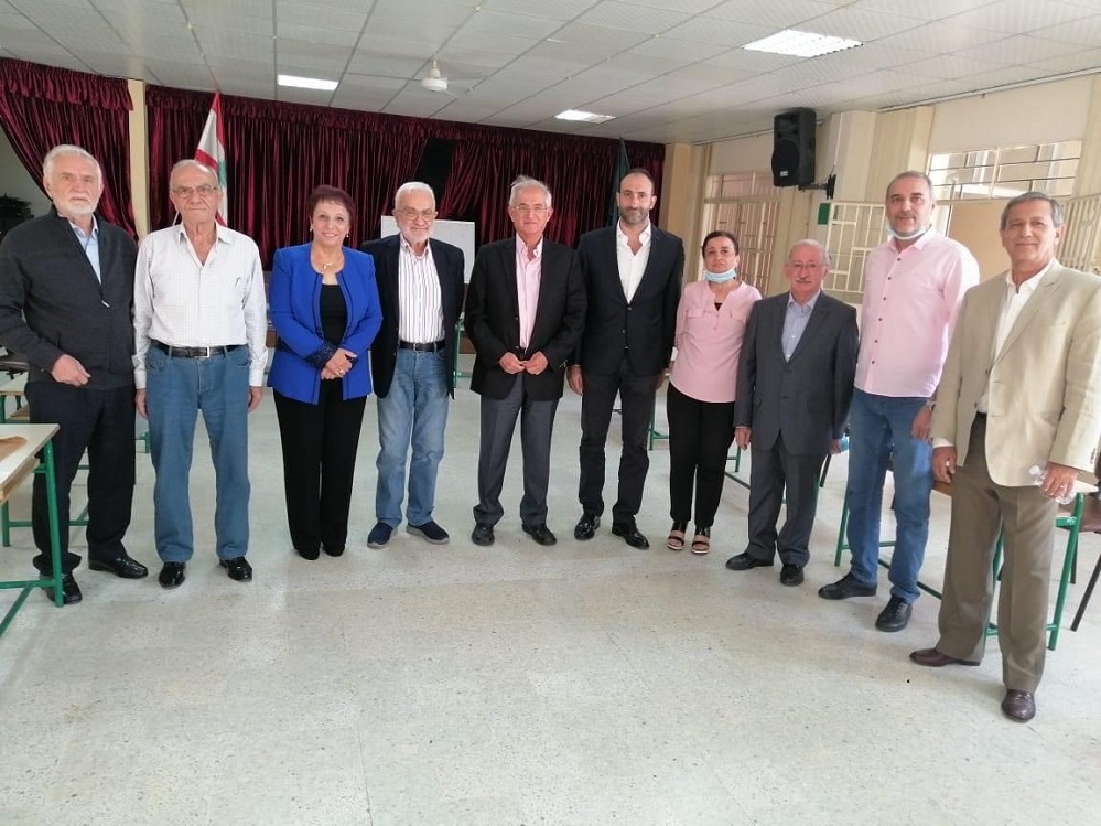 الهيئة الادارية الجديدة لجمعية المقاصد في النبطية (بالتزكية): المهندس حسن شاهين رئيسا، الدكتور محمد جميل جابر نائبا للرئيس، بارعة رضا، البروفسيرة سناء صباح، الدكتور بهاء بو خدود، فوزي علي أحمد، رغيد وهبي والدكتور جواد شاهين ومحمد علي ضاهر مستشارين