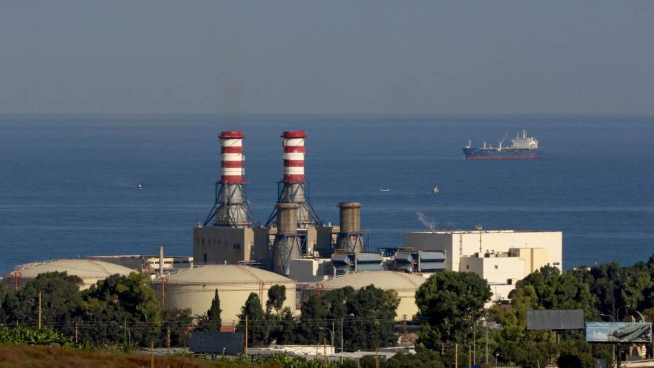 المعامل لا تنتج كهرباء كافية (Getty)