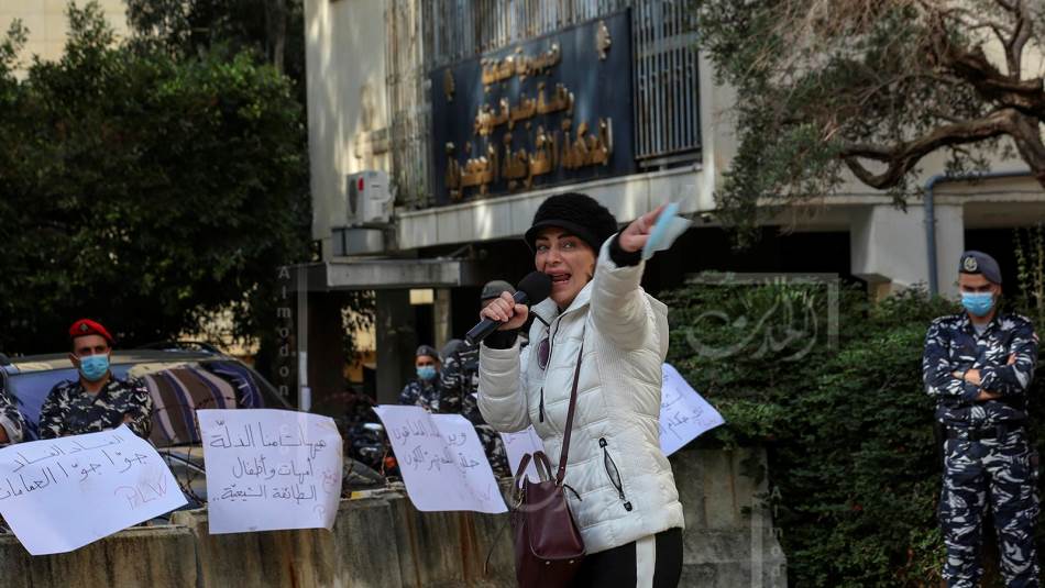 تتعرض النساء لابتزاز الطليق لانتزاع الحضانة منهن في حال المطالبة بزيادة النفقة (علي علّوش)