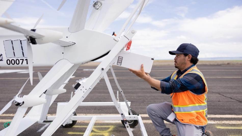 يمكن للمسيّرة أن تحلق لمسافة 12 كيلومتراً ذهاباً وإياباً (الانترنت)