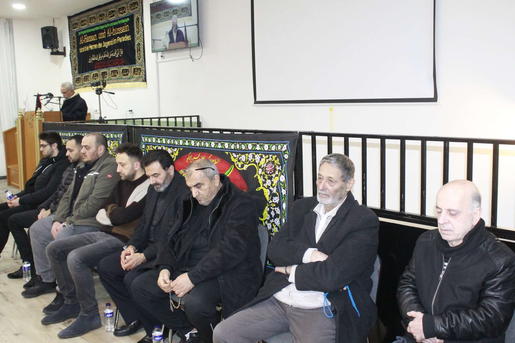 في عزاء المرحومة الحاجّة بتول أمين عواضة في ألمانيا