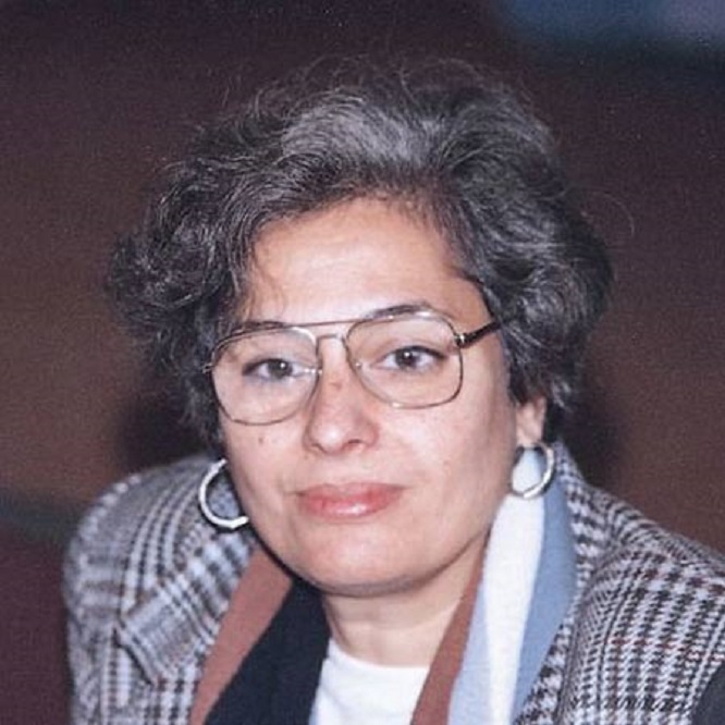 لطيفة الزيّات هي رمز من رموو الثقافة العربية واحدى رائدات العمل النسائي في مصر