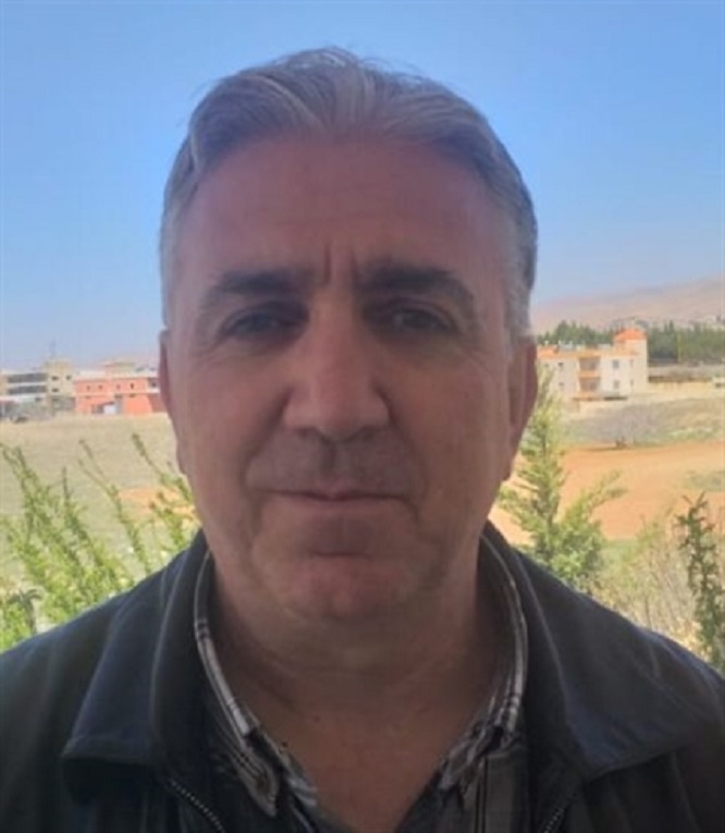 أستاذ اللغة الإنكليزية، مهنّد سليمان