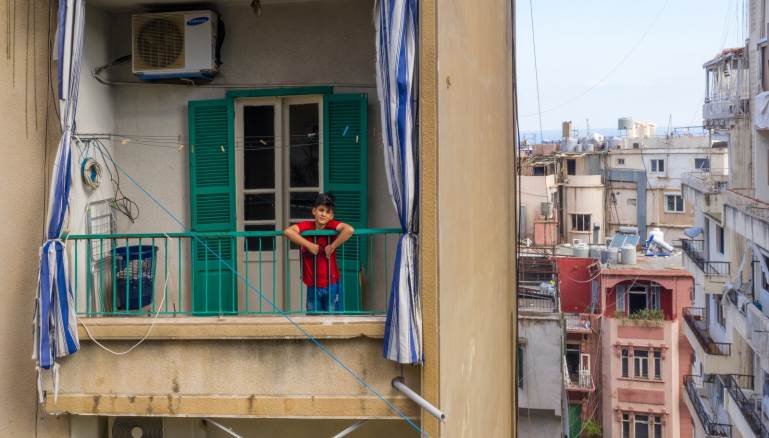 يشترط القرض ألا يقل راتب المقترض عن 15 ملبون لييرة شهرياً (getty)