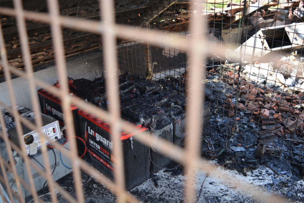 العبث في توصيلات الأجهزة يسبّب الحريق (الأخبار)