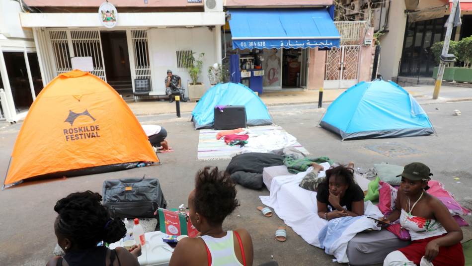 تعاني العاملات الأجنبيات في لبنان من ظروف عمل بالغة الصعوبة (Getty)