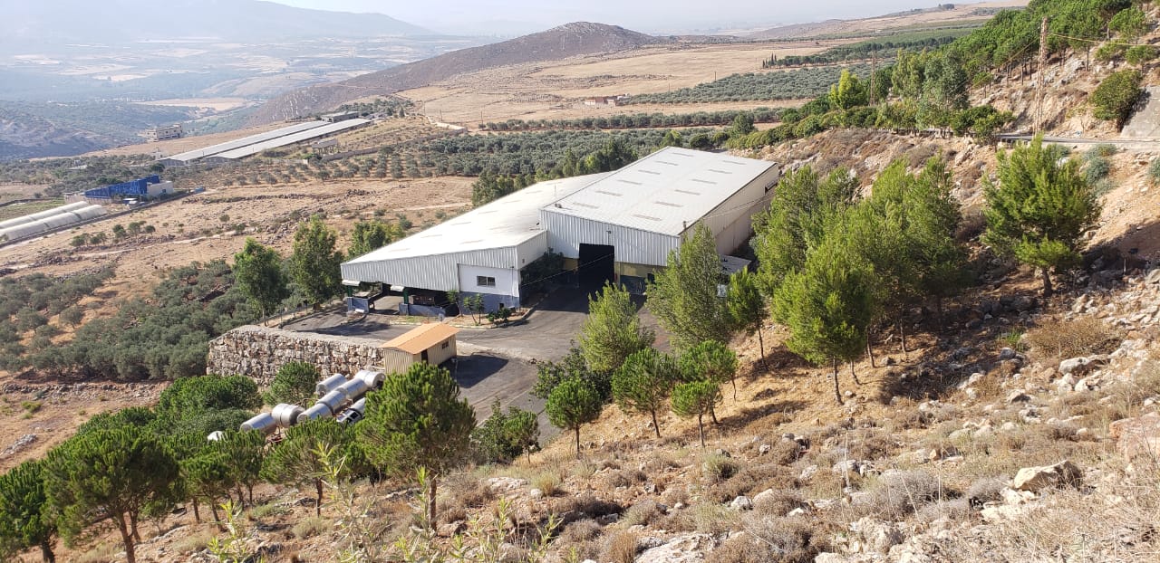 معمل فرز النفايات في الخيام: جرى تنفيذه بهبة من الاتحاد الأوروبي بكلفة تقدّر بنصف مليون يورو.. لا يجري تشغيله انما يتمّ حرق النفايات أو ردم ما تيسر منها