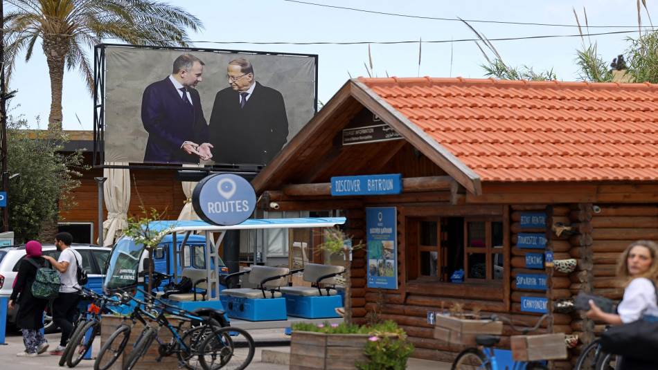 اندلعت المزايدات العنصرية بين أبناء التيار السياسي الواحد (Getty)