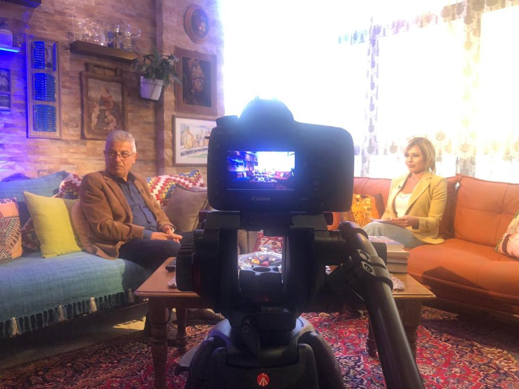 ابن بلدتنا الخيام، الفنان التشكيلي البروفسور يوسف غزاوي مع د. عبير شرارة في «خوابي الكلام»