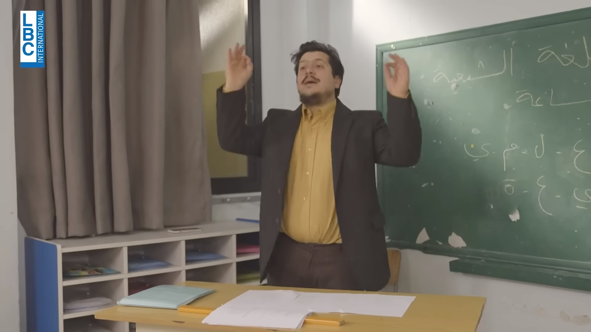 يريد محمد الدايخ أن يُشكّل انعطافة في تاريخ الفن اللبناني لينقله من بعده الوطني إلى بعده المذهبيّ!