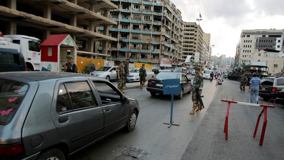 تُعاني مداخل الضاحية الرئيسية من زحمة سير خانقة طيلة الوقت (Getty)