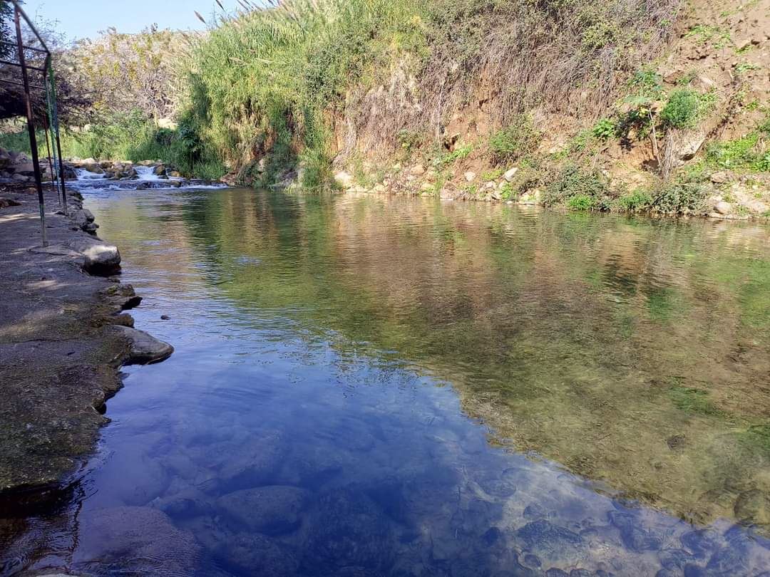 منتزهات الوزاني قبالة الحدود الجنوبية مع الأراضي الفلسطينية المحتلّة.