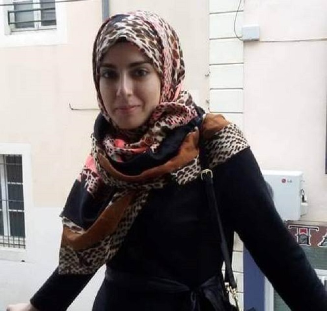 الطالبة فاطمة رشيد فحص