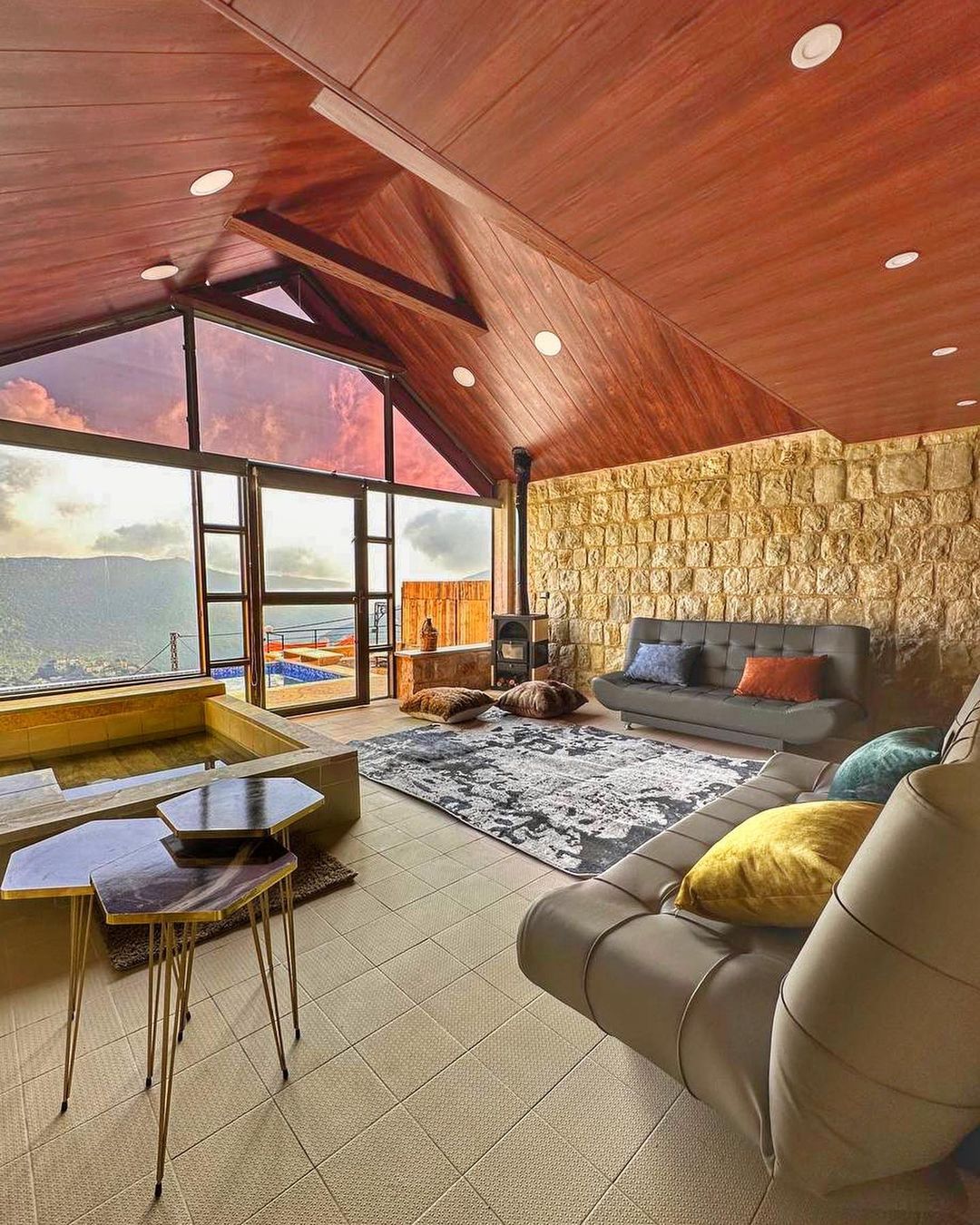 من صفحة chalet Lebanon