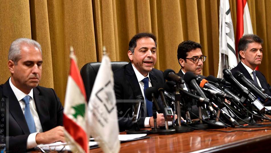 العنوان الأساسي الذي تم رفعه، هو تعويم وتوحيد وتحرير سعر صرف (عباس سلمان)